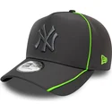 cappelli-curva-grigio-snapback-feather-pipe-a-frame-dei-new-york-yankees-mlb-di-new-era