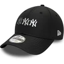 cappellino-curvo-nero-regolabile-9forty-stack-logo-dei-new-york-yankees-mlb-di-new-era