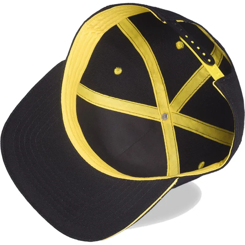 schwarze-und-gelbe-snapback-flatcap-pikachu-angry-pokemon-von-difuzed