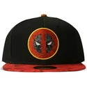 schwarze-und-rote-snapback-cap-deadpool-graffiti-marvel-comics-von-difuzed