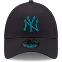 mutzen-gebogen-marineblau-verstellbares-band-9forty-league-essential-der-new-york-yankees-mlb-von-new-era