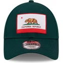 cappelli-curva-verde-cinghia-regolabile-9forty-us-state-dei-california-republic-di-new-era