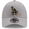 cappellino-grigio-con-visiera-curva-regolabile-9forty-camo-infill-dei-los-angeles-dodgers-mlb-di-new-era