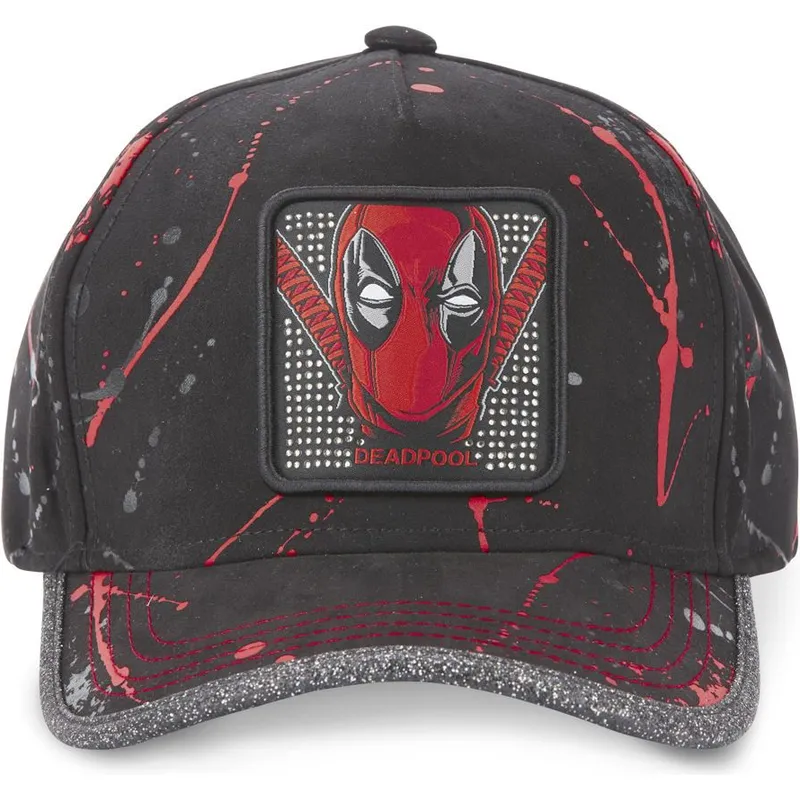 schwarze-und-rote-verstellbare-curved-cap-deadpool-tag-dea-marvel-comics-von-capslab