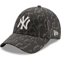 cappellino-curvo-camouflage-nero-regolabile-9forty-all-over-camo-dei-new-york-yankees-mlb-di-new-era