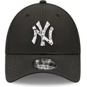 cappello-curvo-nero-regolabile-9forty-sports-clip-dei-new-york-yankees-mlb-di-new-era