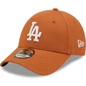 cappellino-curvo-marrone-regolabile-9forty-league-essential-dei-los-angeles-dodgers-mlb-di-new-era