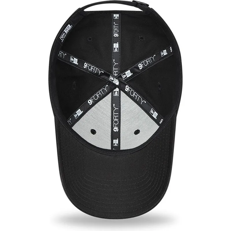cappelli-curva-nero-cinghia-regolabile-9forty-di-new-era