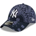 cappellino-regolabile-blu-navy-9forty-con-stampa-paisley-dei-new-york-yankees-mlb-di-new-era