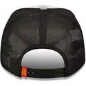 casquette-trucker-grise-et-noire-a-frame-character-sports-bugs-bunny-looney-tunes-new-era