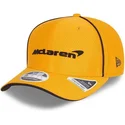 cappellino-arancione-snapback-curvo-per-bambino-9fifty-stretch-snap-di-mclaren-racing-formula-1-di-new-era