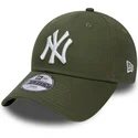gron-justerbar-buet-kasket-til-born-9forty-league-essential-fra-new-york-yankees-mlb-fra-new-era