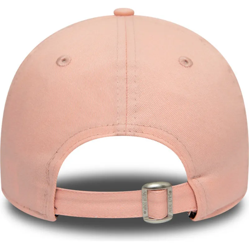 justerbar-lyserod-buet-kasket-til-born-9forty-league-essential-fra-new-york-yankees-mlb-fra-new-era