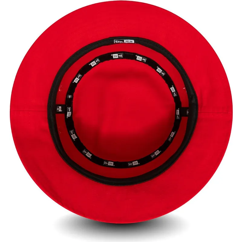 secchi-rosso-dei-bucket-rojo-essential-tapered-di-new-era secchi-rosso-dei-bucket-rojo-essential-tapered-di-new-era