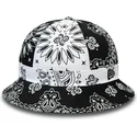 secchi-nero-dei-bucket-negro-y-blanco-paisley-explorer-di-new-era