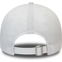 cappelli-curva-bianco-cinghia-regolabile-9forty-shadow-tech-dei-boston-celtics-nba-di-new-era