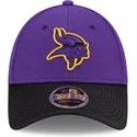 cappellino-curvo-viola-e-nero-snapback-9forty-stretch-snap-sideline-road-dei-minnesota-vikings-nfl-di-new-era