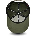 cappellino-verde-snapback-con-visiera-curva-e-logo-verde-9fifty-stretch-snap-league-essential-dei-new-york-yankees-mlb-di-new-er