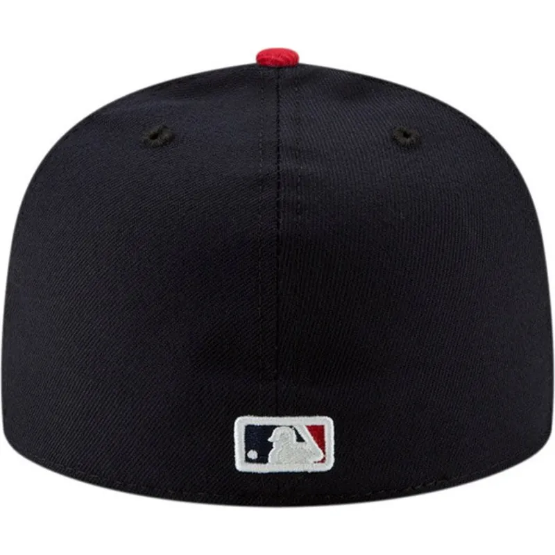 platt-keps-marinbla-och-rod-justerad-59fifty-ac-perf-fran-atlanta-braves-mlb-av-new-era