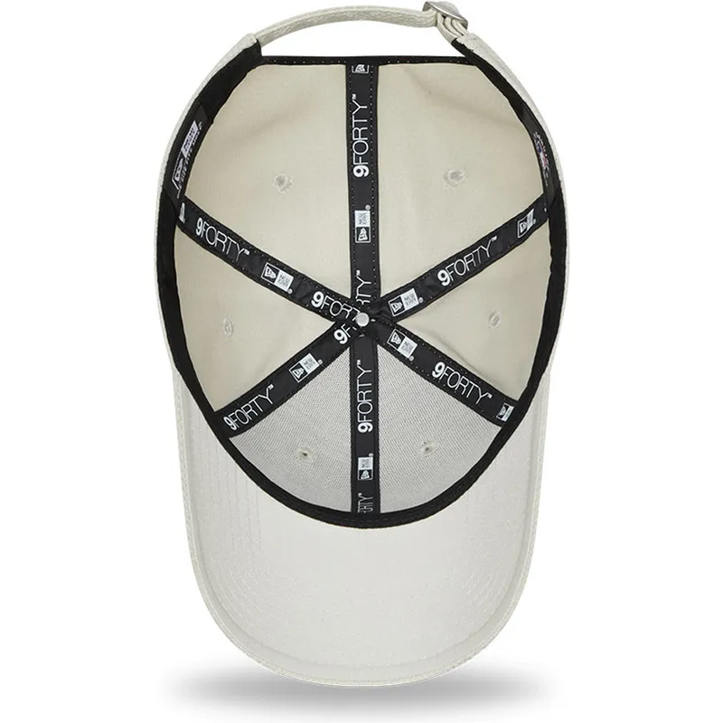 cappellino-curvo-beige-regolabile-9forty-diamond-era-dei-new-york-yankees-mlb-di-new-era