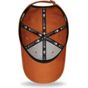 cappellino-curvo-marrone-regolabile-con-logo-marrone-9forty-league-essential-dei-boston-red-sox-mlb-di-new-era