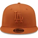 cappelli-piatta-marrone-snapback-marron-9fifty-league-essential-dei-los-angeles-dodgers-mlb-di-new-era