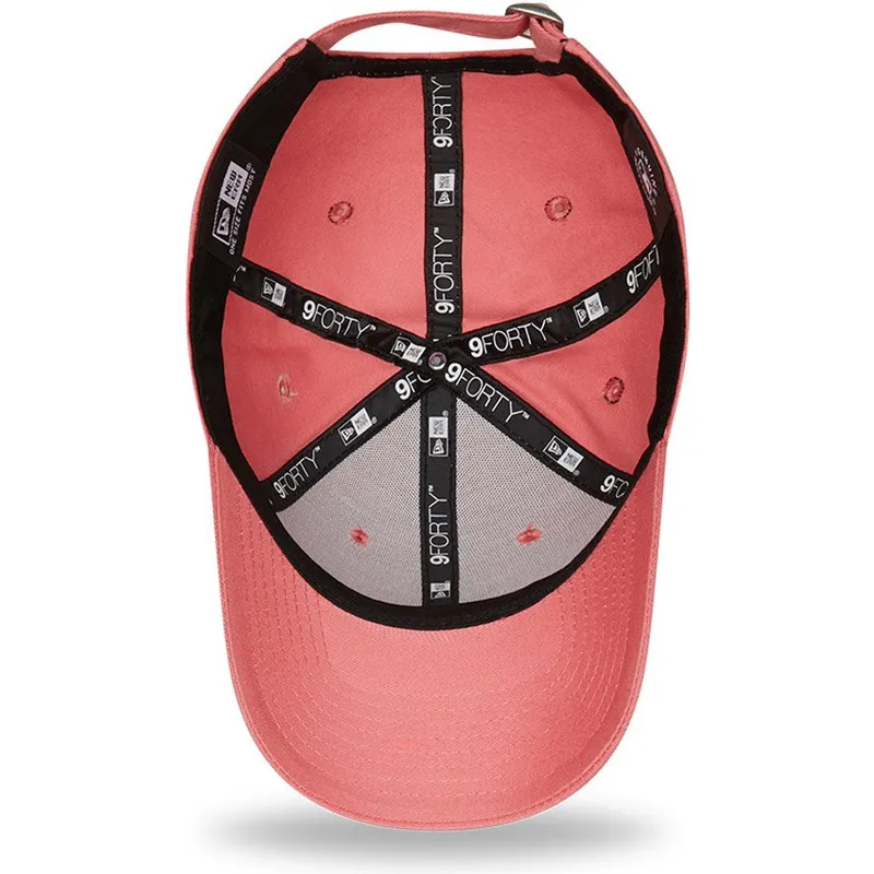 cappelli-curva-rosa-cinghia-regolabile-9forty-league-essential-dei-new-york-yankees-mlb-di-new-era