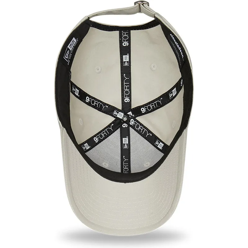 cappelli-curva-beige-cinghia-regolabile-9forty-sporty-dei-patricio-estrella-bob-esponja-di-new-era cappelli-curva-beige-cinghia-regolabile-9forty-sporty-dei-patricio-estrella-bob-esponja-di-new-era