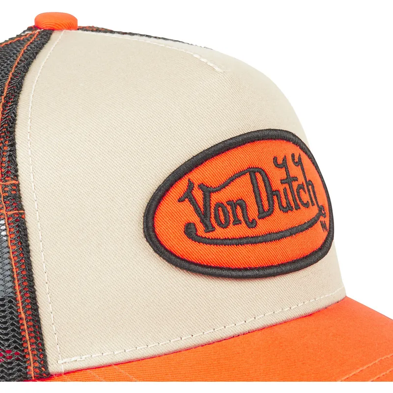 vit-svart-och-orange-trucker-keps-sum-ora-fran-von-dutch