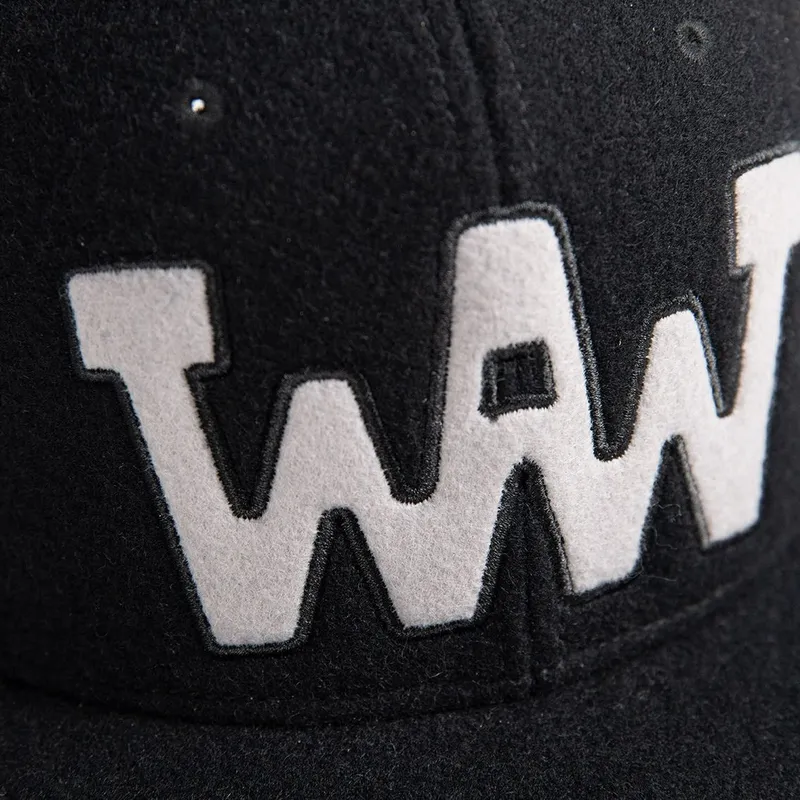 schwarze-flache-snapback-kappe-waw-ww29-von-wheels-and-waves