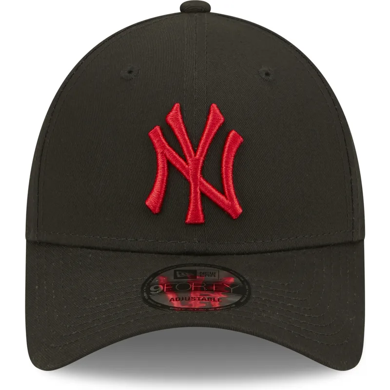 mutzen-gebogen-schwarz-verstellbares-band-9forty-league-essential-der-new-york-yankees-mlb-von-new-era