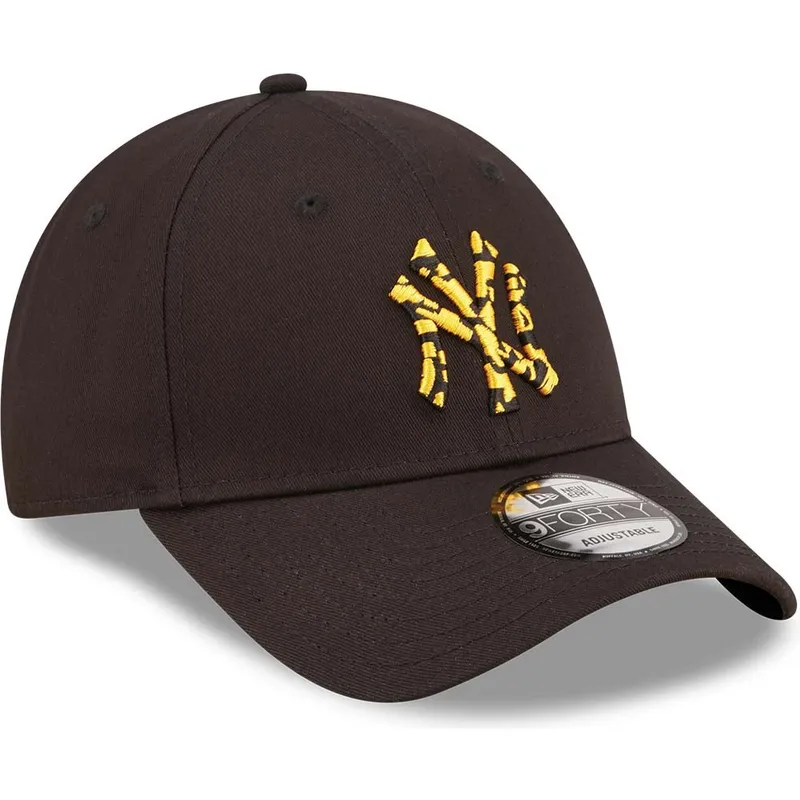 cappellino-curvo-nero-regolabile-con-logo-giallo-9forty-seasonal-infill-di-new-york-yankees-mlb-di-new-era