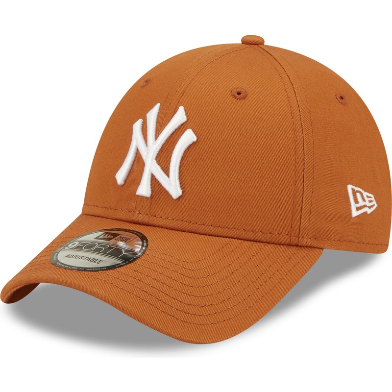 new-era-curved-brim-9forty-league-essential-new-york-yankees-mlb-brown-adjustable-cap