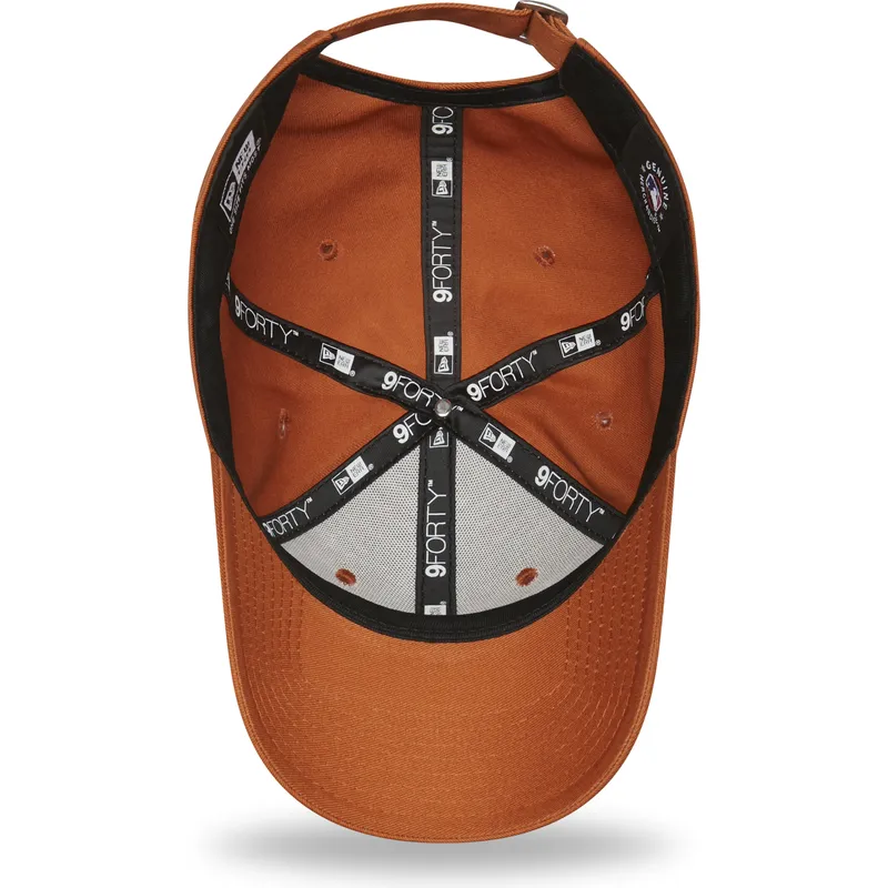 cappelli-curva-marrone-cinghia-regolabile-9forty-league-essential-dei-new-york-yankees-mlb-di-new-era cappelli-curva-marrone-cinghia-regolabile-9forty-league-essential-dei-new-york-yankees-mlb-di-new-era