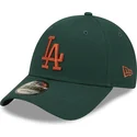 cappellino-verde-regolabile-con-visiera-curva-e-logo-marrone-9forty-league-essential-dei-los-angeles-dodgers-mlb-di-new-era