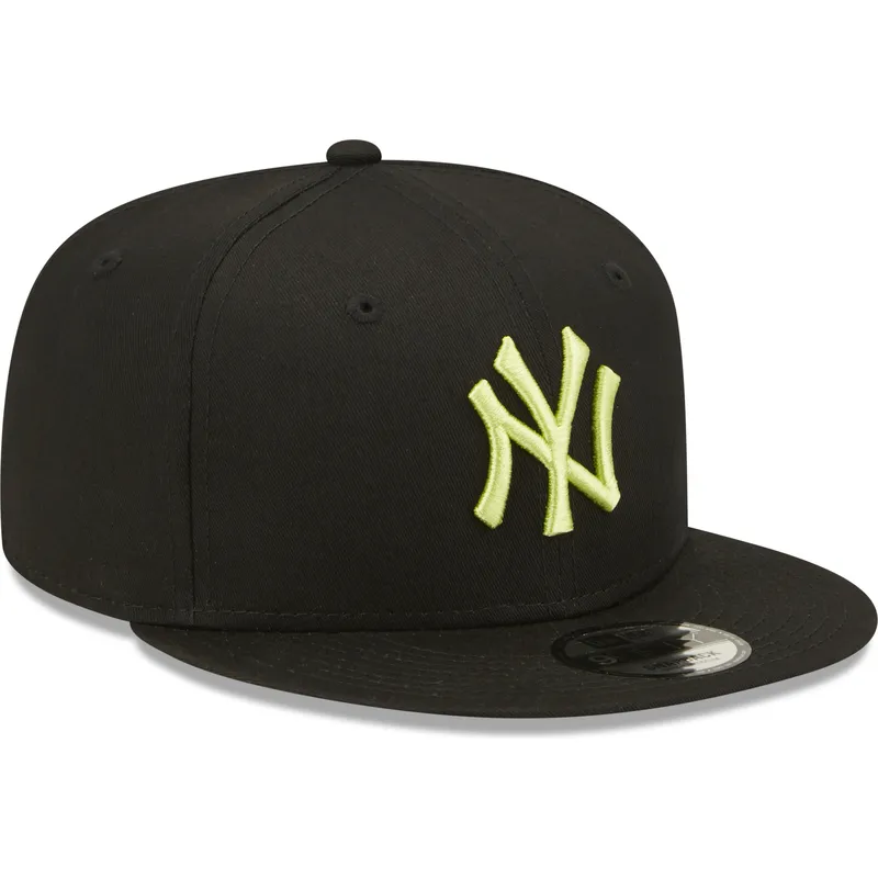 cappelli-piatta-nero-snapback-9fifty-league-essential-dei-new-york-yankees-mlb-di-new-era