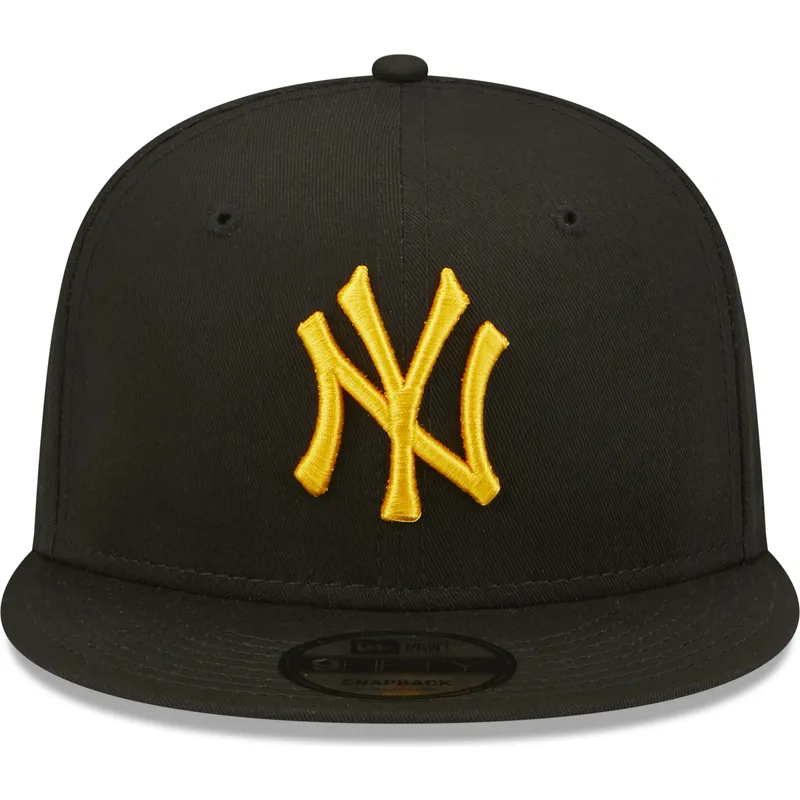 cappelli-piatta-nero-snapback-9fifty-league-essential-dei-new-york-yankees-mlb-di-new-era