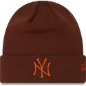 mutzen-braun-marron-league-essential-cuff-der-new-york-yankees-mlb-von-new-era