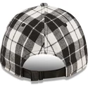 schwarze-verstellbare-kappe-mit-gebogenem-schirm-und-schwarzem-logo-9forty-plaid-der-new-york-yankees-mlb-von-new-era