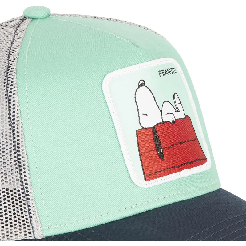 mutzen-gebogen-grun-snapback-snoopy-erdnusse-von-capslab