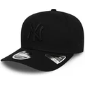 schwarze-gebogene-snapback-kappe-mit-schwarzem-logo-9fifty-tonal-stretch-snap-der-new-york-yankees-mlb-von-new-era