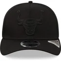 gorra-curva-negra-snapback-con-logo-negro-9fifty-tonal-stretch-snap-de-chicago-bulls-nba-de-new-era