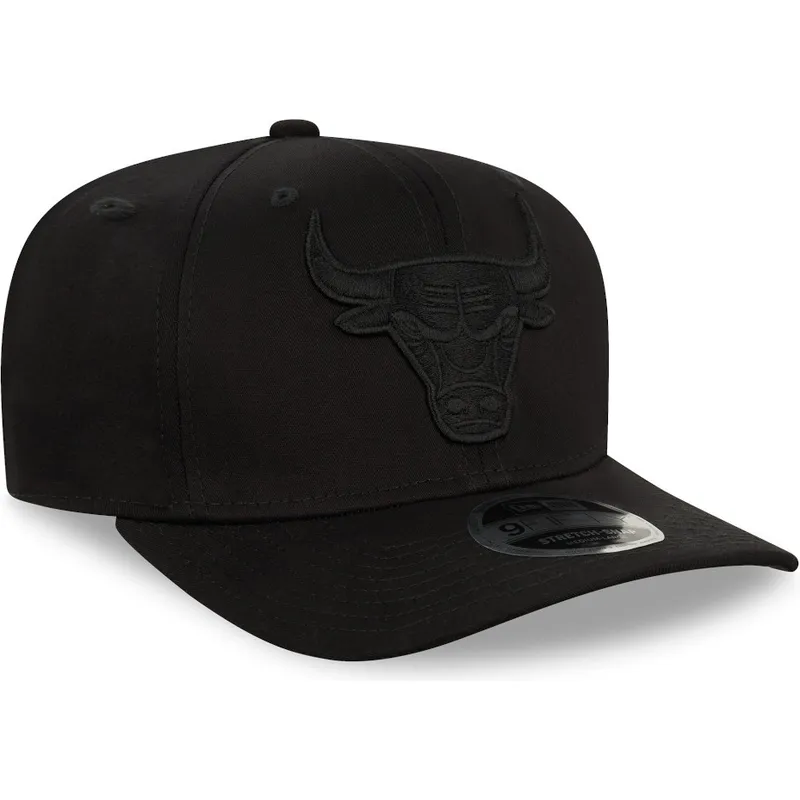 cappellino-curvo-nero-snapback-con-logo-nero-9fifty-tonal-stretch-snap-di-chicago-bulls-nba-di-new-era