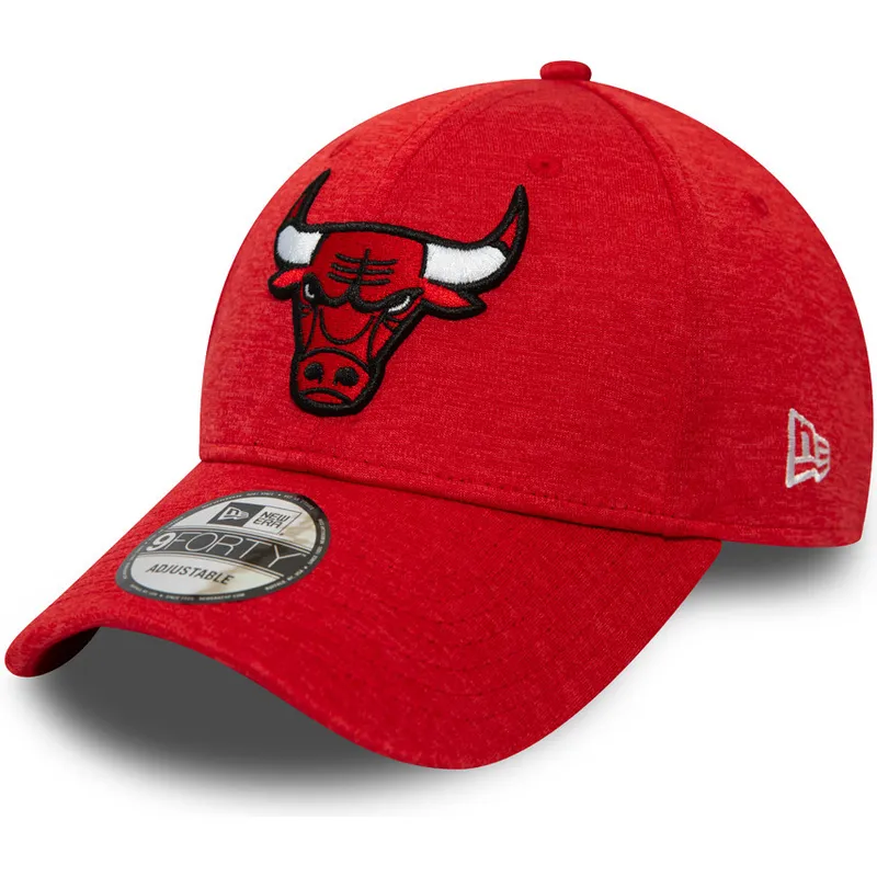 cappelli-curva-rosso-cinghia-regolabile-9forty-shadow-tech-dei-chicago-bulls-nba-di-new-era cappelli-curva-rosso-cinghia-regolabile-9forty-shadow-tech-dei-chicago-bulls-nba-di-new-era