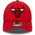 cappelli-curva-rosso-cinghia-regolabile-9forty-shadow-tech-dei-chicago-bulls-nba-di-new-era