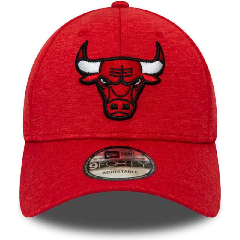 new-era-curved-brim-9forty-shadow-tech-chicago-bulls-nba-red-adjustable-cap