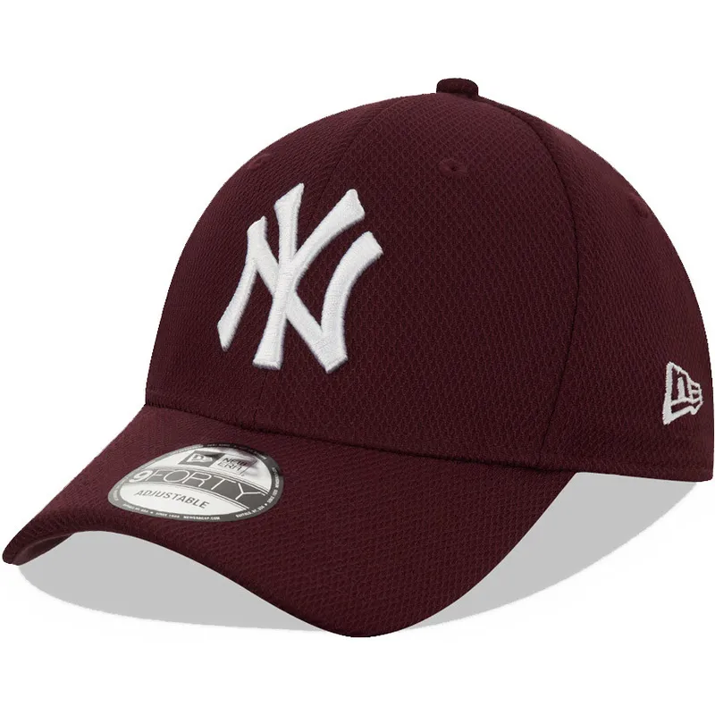 cappelli-curva-rosso-cinghia-regolabile-granate-9forty-diamond-era-dei-new-york-yankees-mlb-di-new-era cappelli-curva-rosso-cinghia-regolabile-granate-9forty-diamond-era-dei-new-york-yankees-mlb-di-new-era
