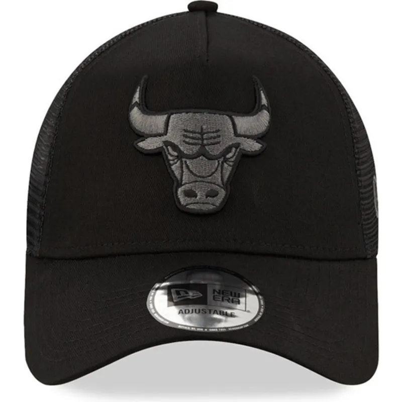 cappellino-trucker-nero-con-logo-nero-9forty-a-frame-tonal-di-chicago-bulls-nba-di-new-era