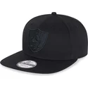 cappello-piatto-nero-snapback-con-logo-nero-9fifty-dei-las-vegas-raiders-nfl-di-new-era