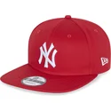 cappello-piatto-rosso-snapback-9fifty-essential-dei-new-york-yankees-mlb-di-new-era